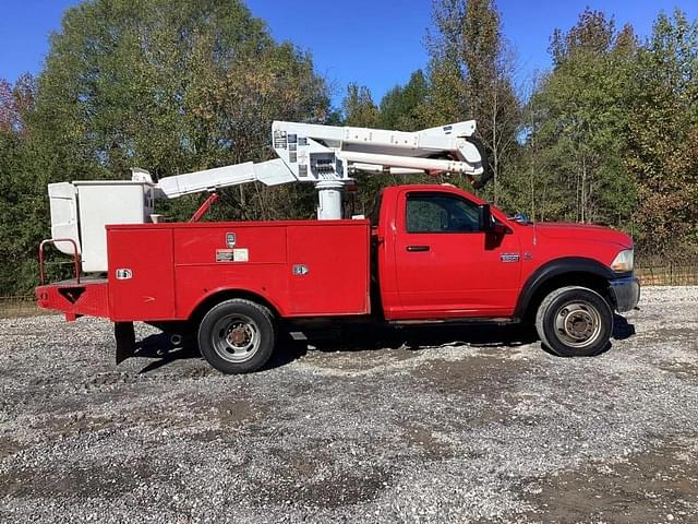 Image of Dodge Ram 5500 equipment image 2