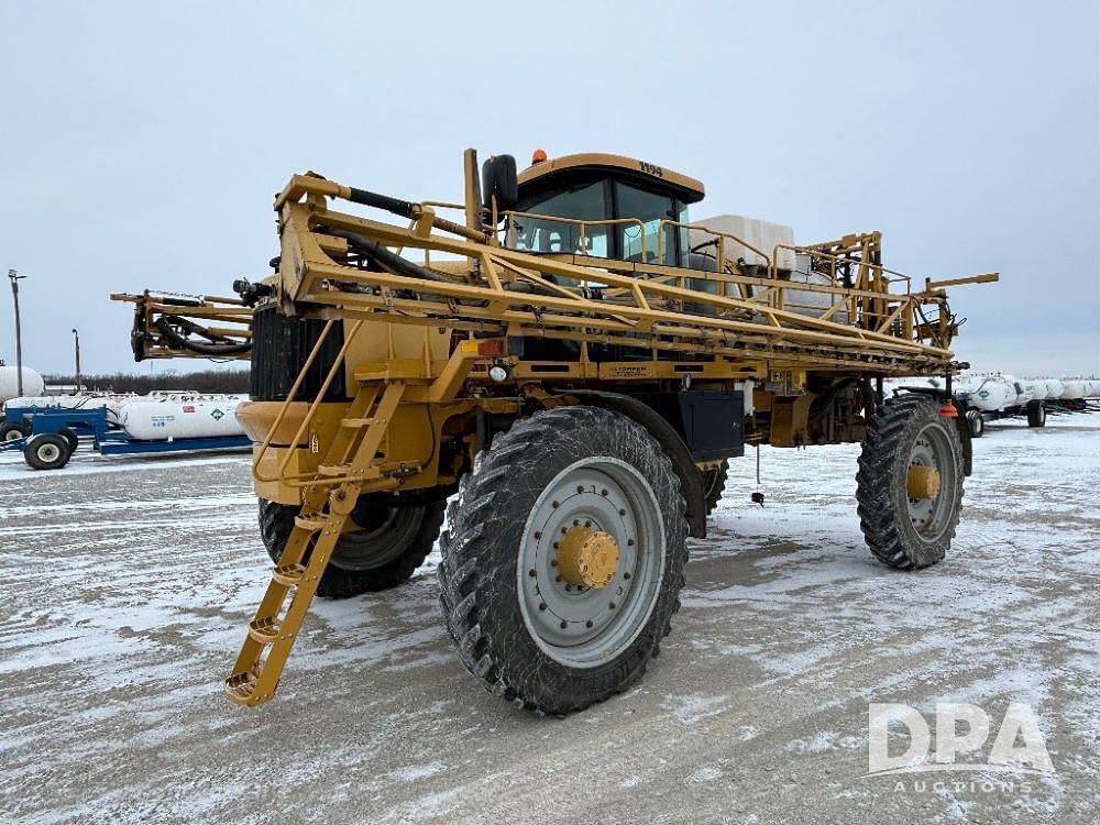 Image of Ag-Chem RoGator 1194 Primary image