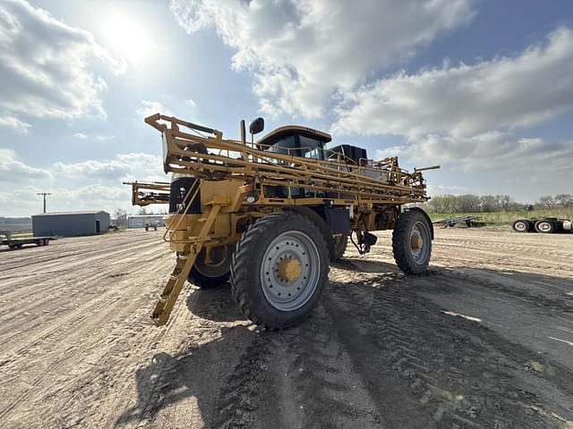 Image of Ag-Chem RoGator 1396 equipment image 3