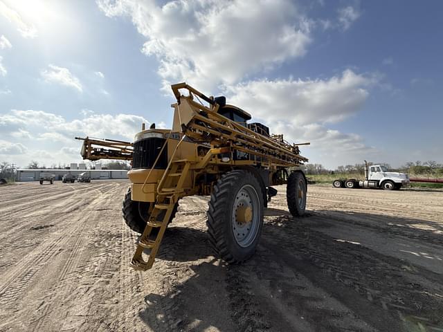 Image of Ag-Chem RoGator 1396 equipment image 2