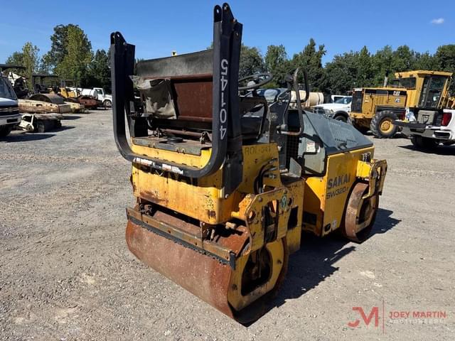 Image of Sakai SW320-1 equipment image 2