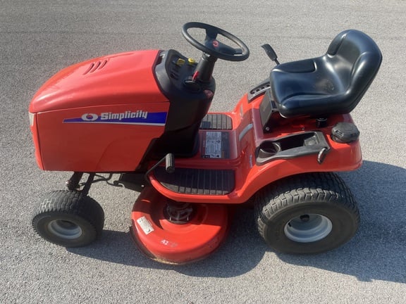 2011 Simplicity Regent Equipment Image0