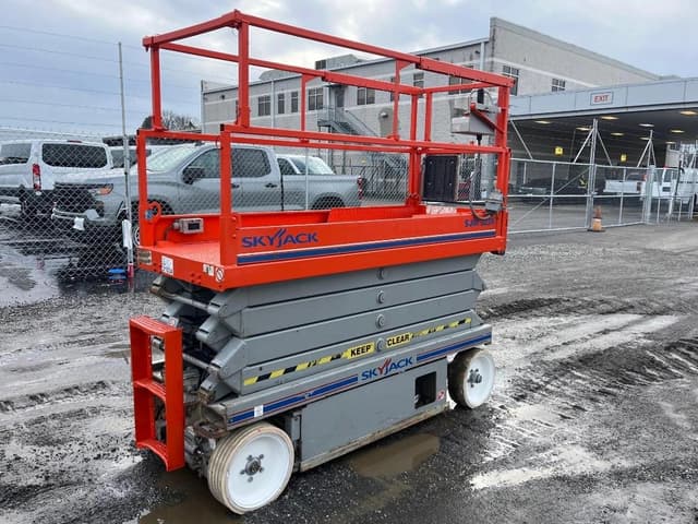 Image of Sky Jack SJ3226 equipment image 2