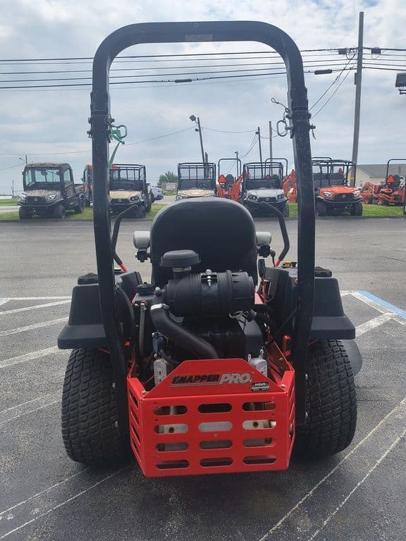 Image of Snapper Pro S150XT equipment image 3