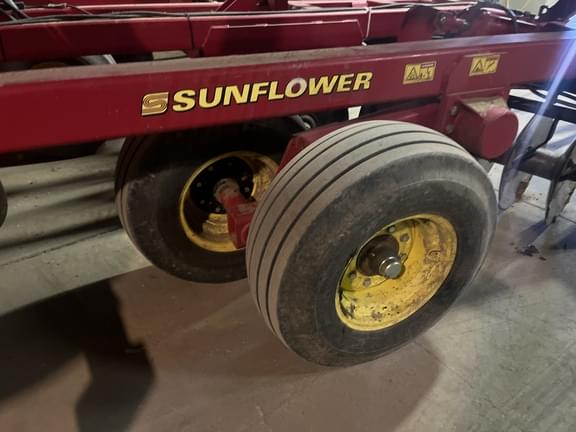 Image of Sunflower 1435-29 equipment image 4