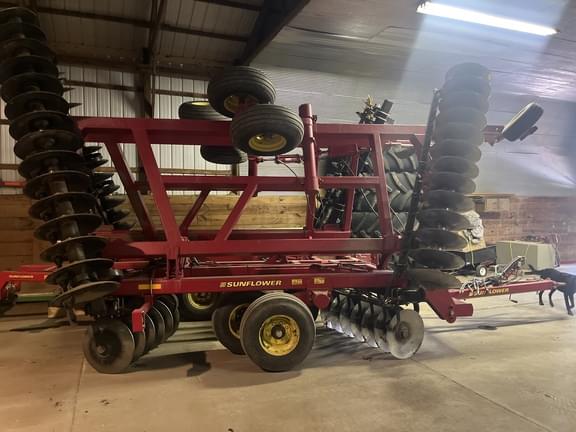 Image of Sunflower 1435-29 equipment image 2