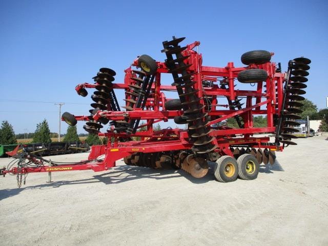 2011 Sunflower 1550 Equipment Image0
