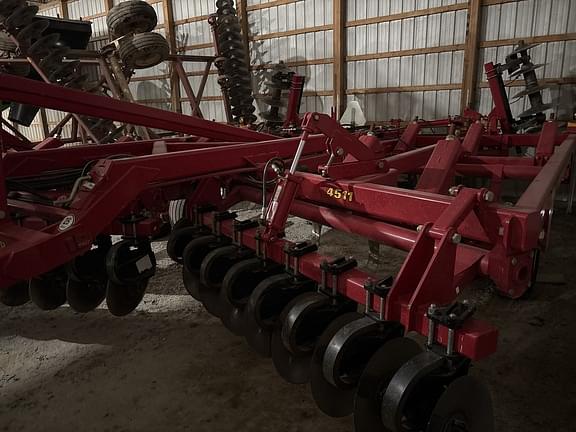 Image of Sunflower 4511 equipment image 2