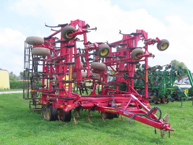 Image of Sunflower 5055 equipment image 2