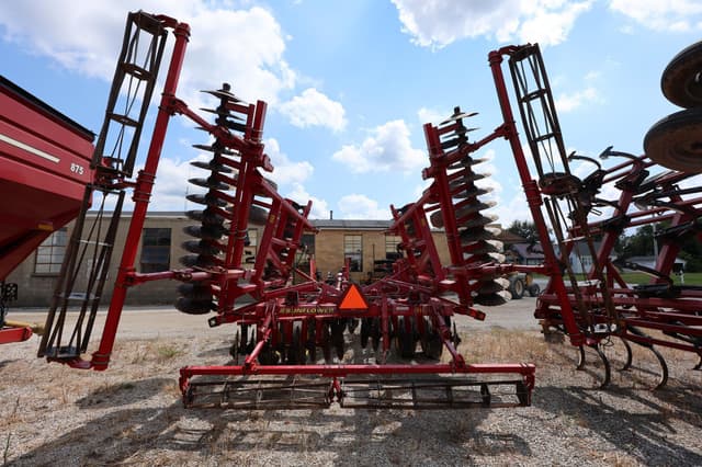 Image of Sunflower 6630 equipment image 4