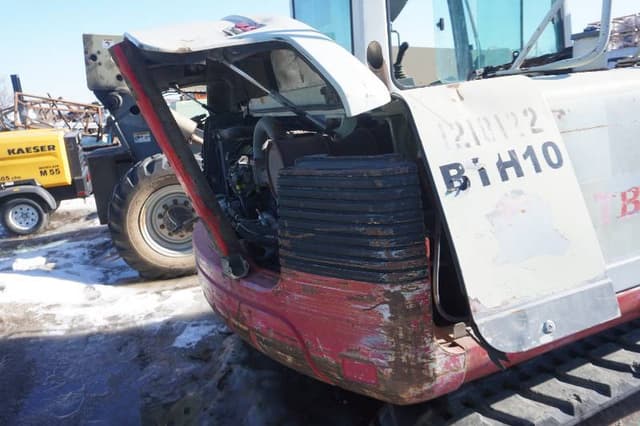 Image of Takeuchi TB175 equipment image 4