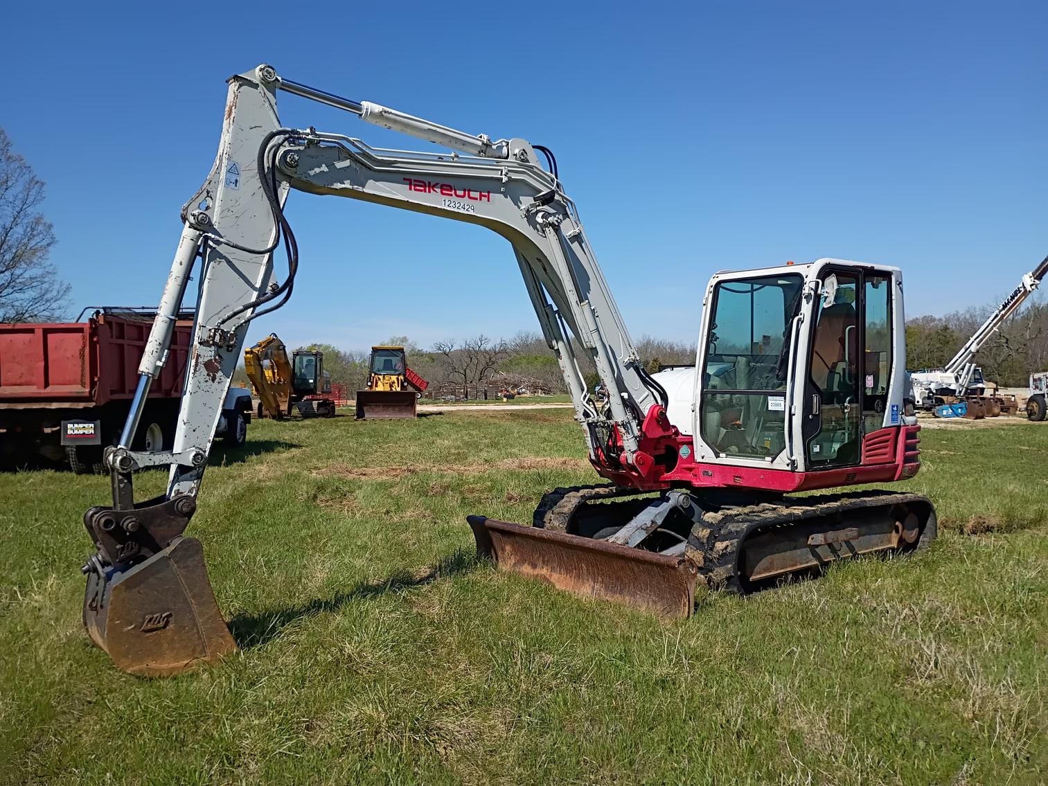 2011 Takeuchi TB285 Equipment Image0