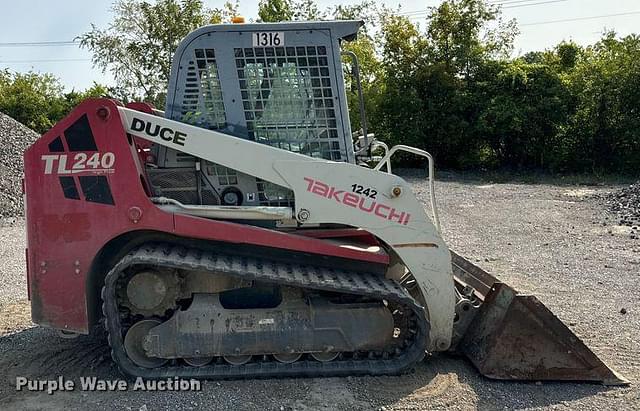 Image of Takeuchi TL240  equipment image 3