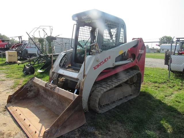 Image of Takeuchi TL240  equipment image 1