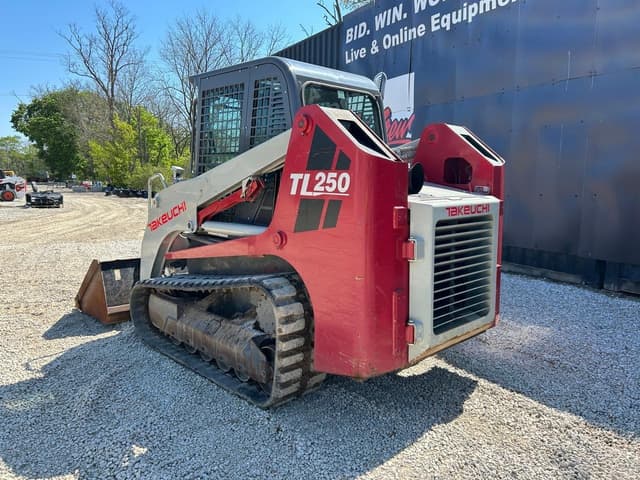 Image of Takeuchi TL250 equipment image 1