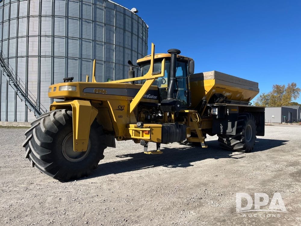 2011 Ag-Chem Terra-Gator 6303 Equipment Image0