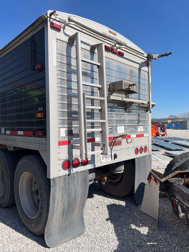 Image of Timpte Super Hopper equipment image 4