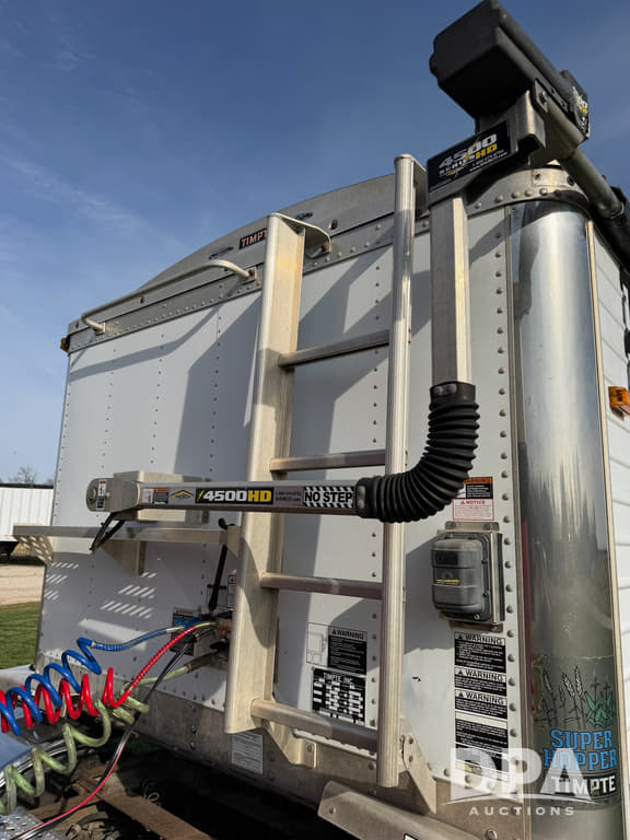 Image of Timpte Super Hopper equipment image 3