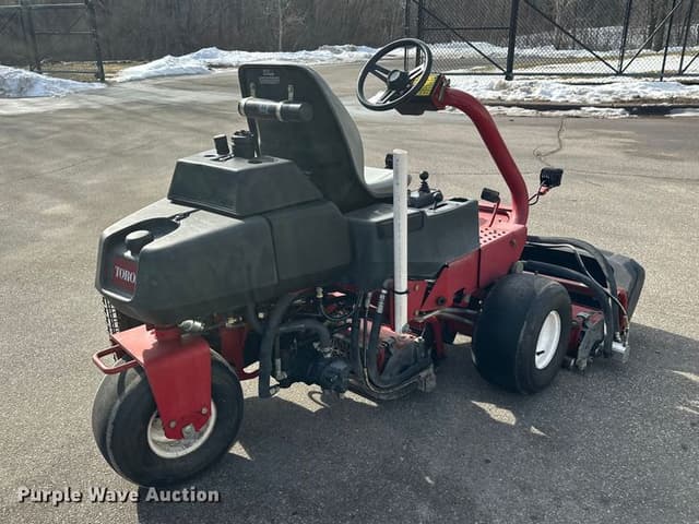 Image of Toro Greensmaster 3150 equipment image 4