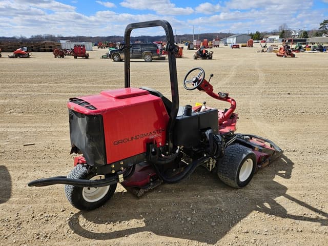 Image of Toro Groundsmaster 3500D equipment image 4