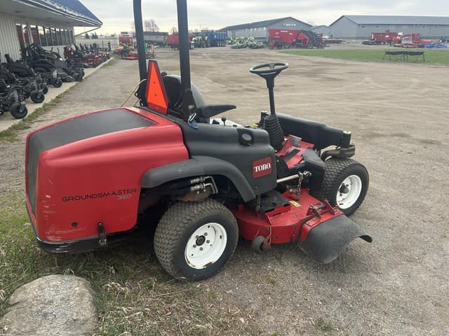 Image of Toro Groundsmaster 360 equipment image 4