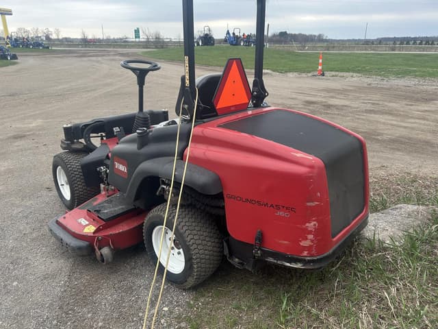 Image of Toro Groundsmaster 360 equipment image 3