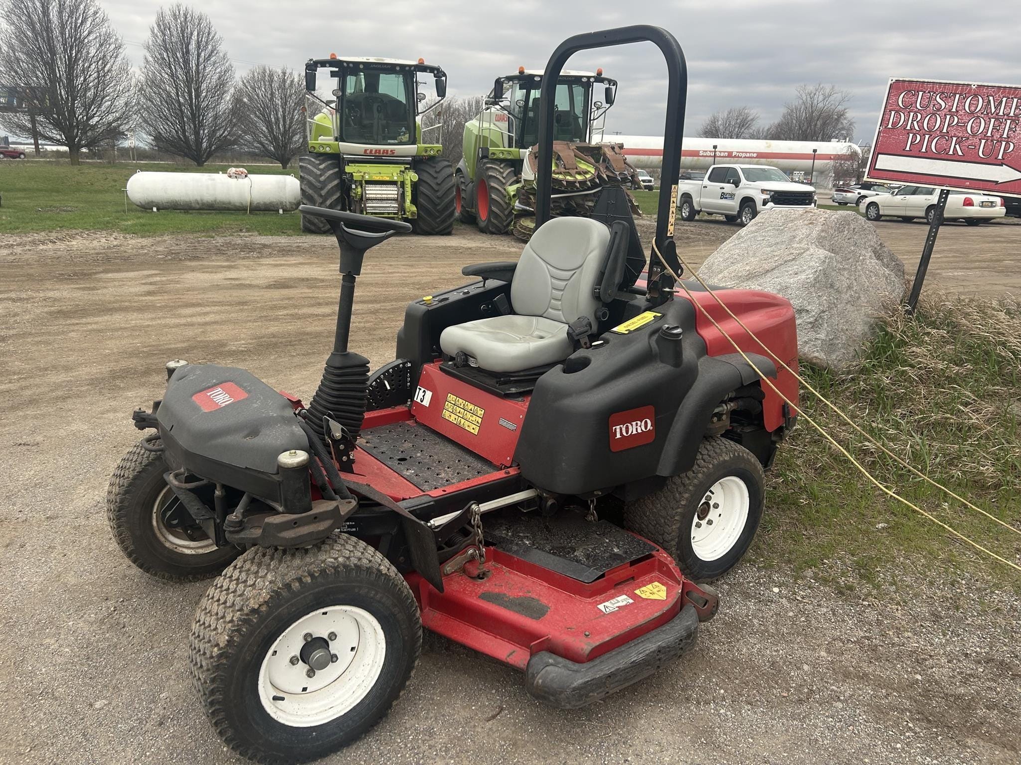 2011 Toro Groundsmaster 360 Equipment Image0