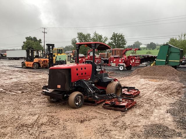 Image of Toro Groundsmaster 4700-D equipment image 3