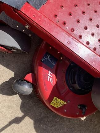 Image of Toro Timecutter SS4235 equipment image 4