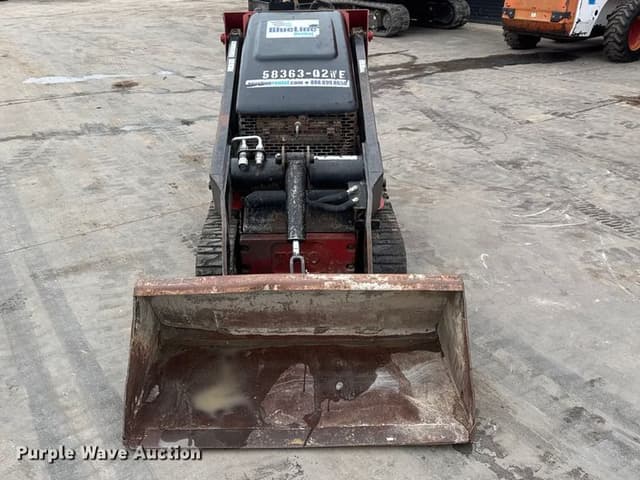 Image of Toro Dingo TX427 equipment image 1