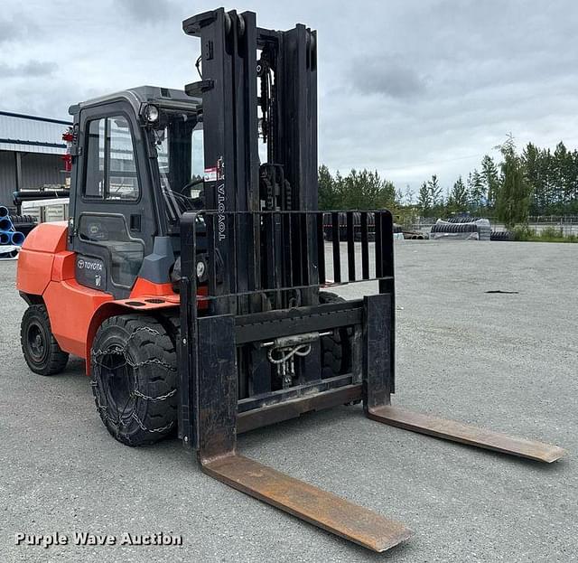 Image of Toyota 7FDAU50 equipment image 2