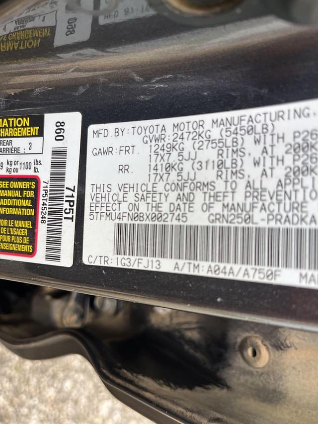 Image of Toyota Tacoma equipment image 4