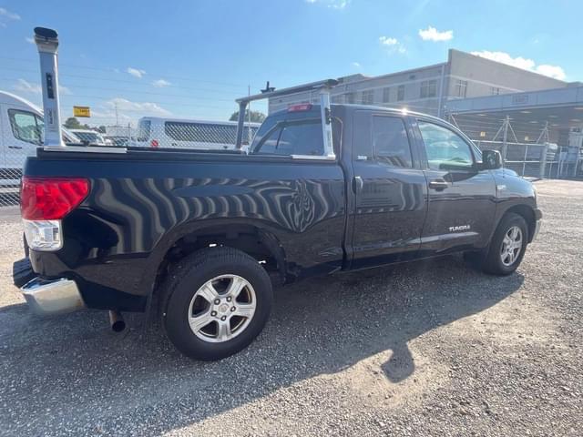 Image of Toyota Tundra equipment image 2