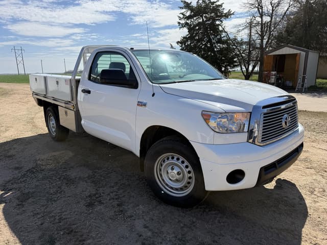 Image of Toyota Tundra equipment image 3