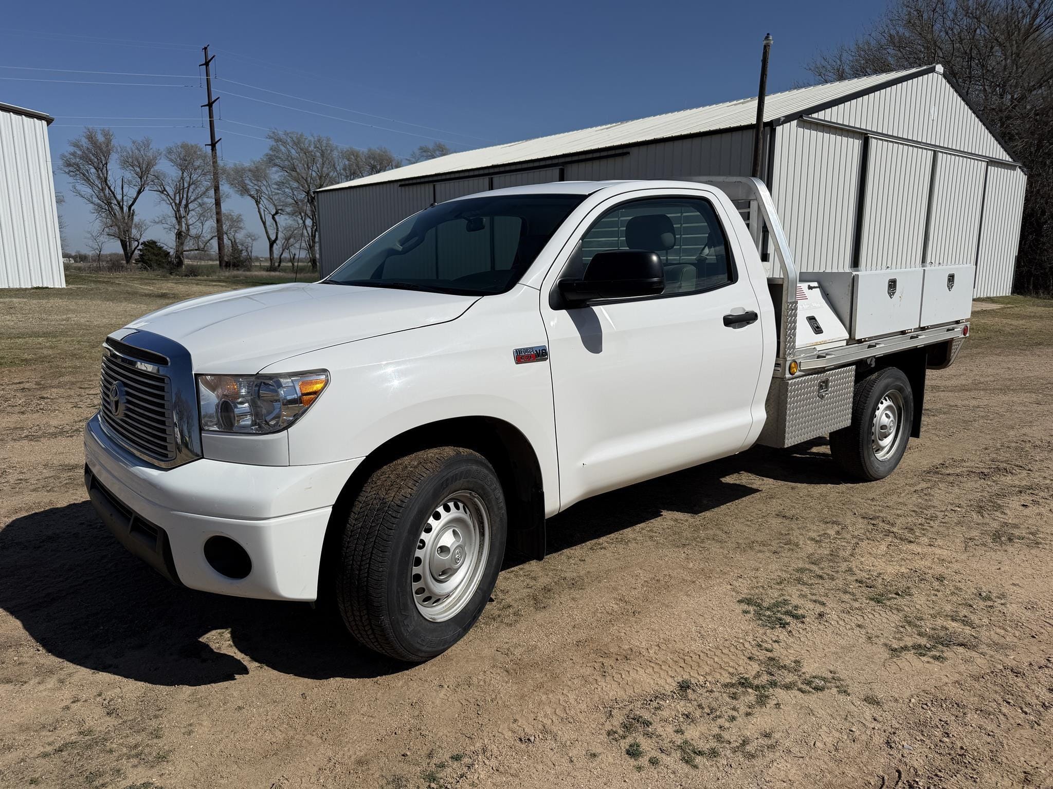 2011 Toyota Tundra Equipment Image0