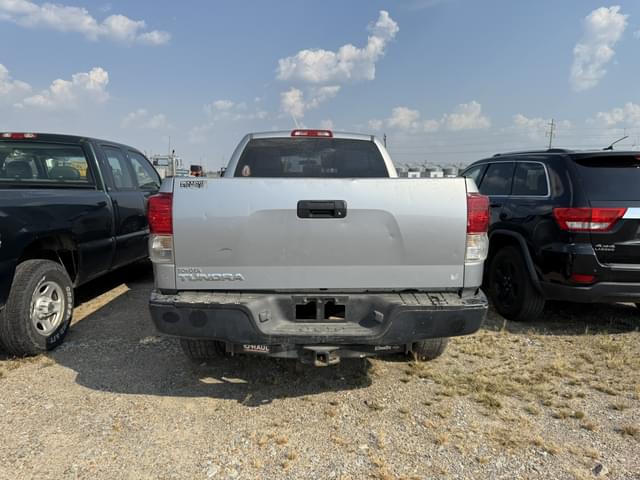 Image of Toyota Tundra equipment image 4