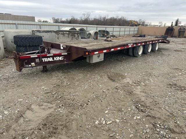 2011 Trail King Undetermined Equipment Image0