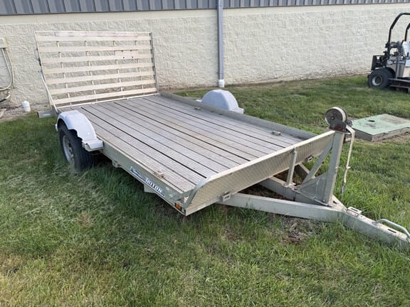 2011 Triton Undetermined Equipment Image0