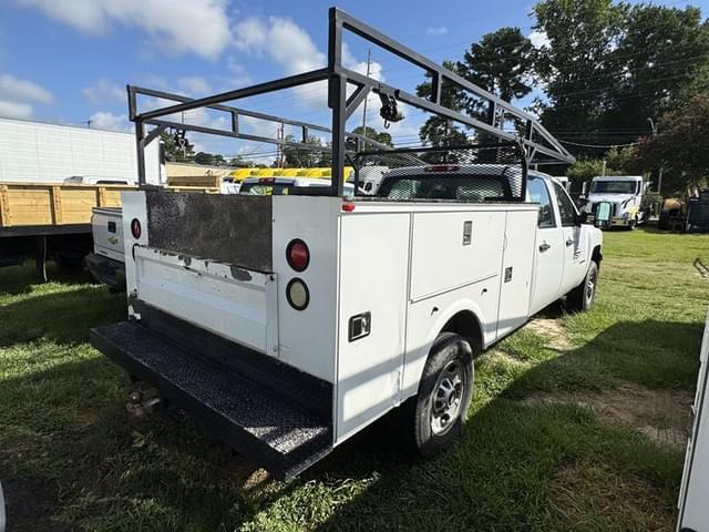 Image of Chevrolet 2500 equipment image 2