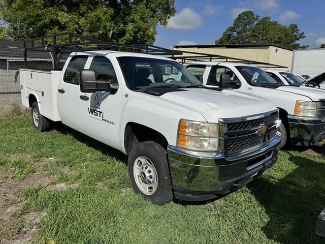 Image of Chevrolet 2500 equipment image 1