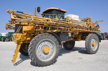 Main image Ag-Chem RoGator 1194
