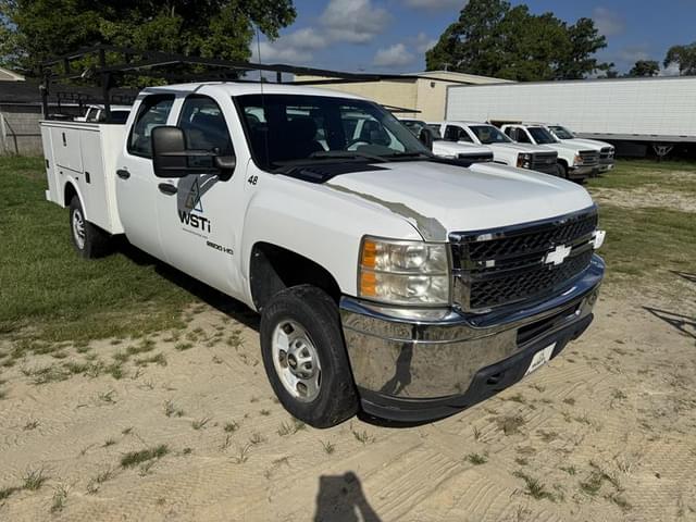 Image of Chevrolet 2500 equipment image 1