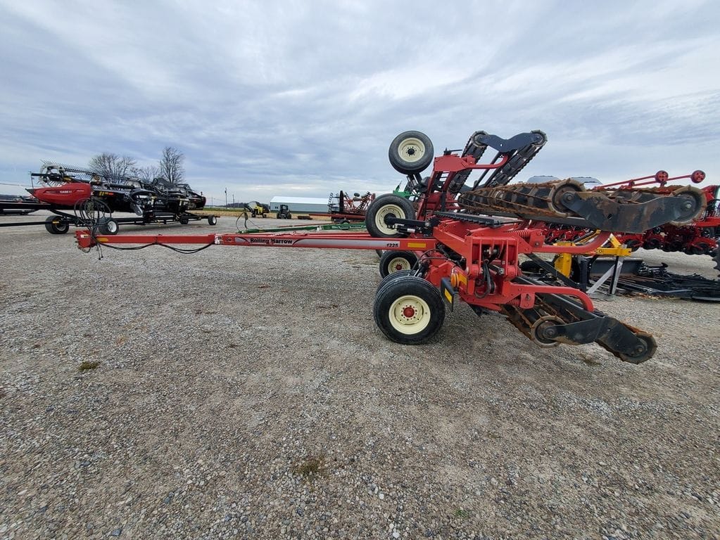 2011 Unverferth 1225-33 Equipment Image0