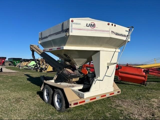 Image of Unverferth Seed Runner 2750 equipment image 3