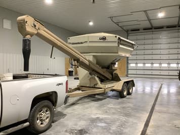 Main image Unverferth Seed Runner 2750