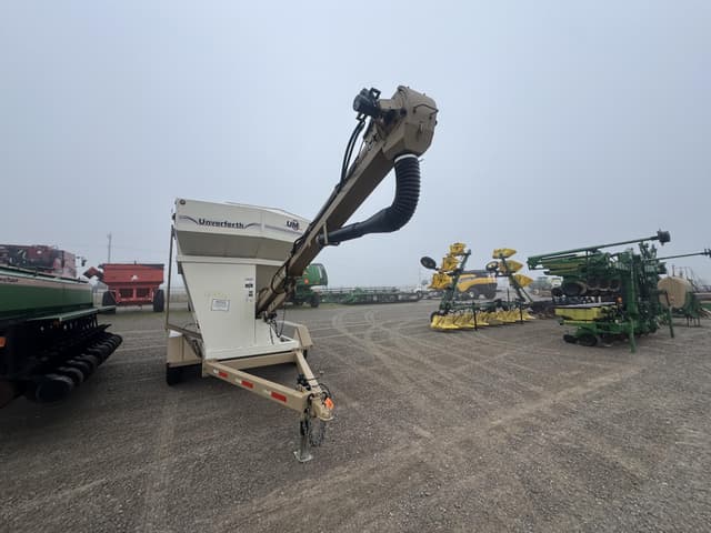 Image of Unverferth Seed Runner 2750 equipment image 2