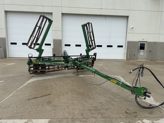 2011 Unverferth 75 Equipment Image0