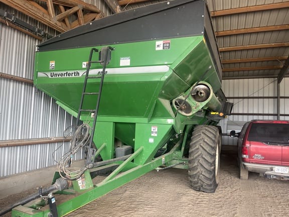 2011 Unverferth 8250 Equipment Image0