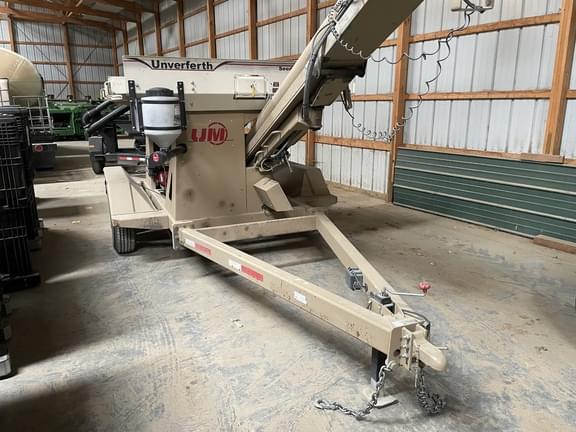 Image of Unverferth Seed Pro 400 equipment image 1