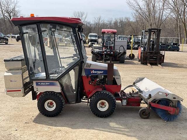 Image of Ventrac 4200VXD equipment image 3